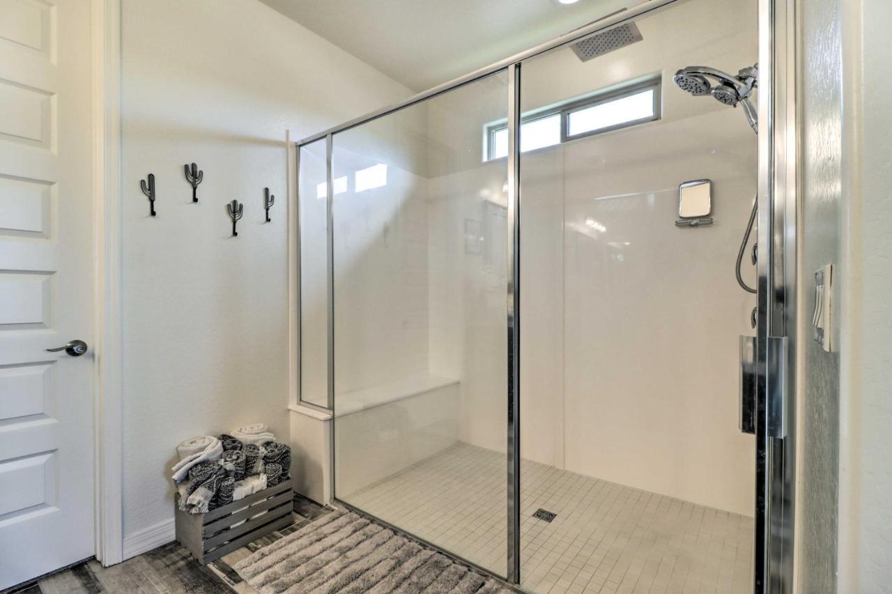 Stunning Goodyear Vacation Rental With Private Pool! 외부 사진