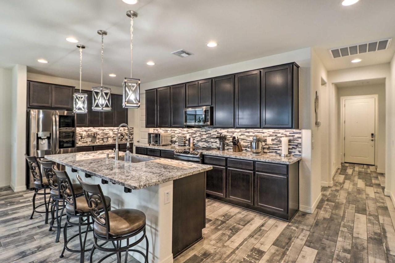 Stunning Goodyear Vacation Rental With Private Pool! 외부 사진